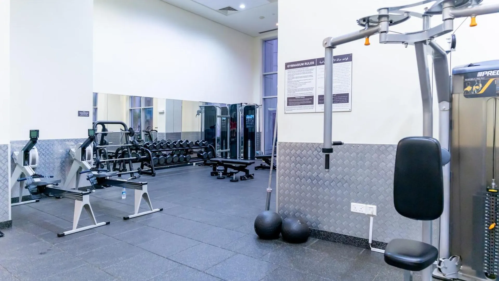 Stylish 1 Bedroom - Burj Khalifa View- 5Mn Walk To Dubai Mall-Apartment In Burj Views Tower 0*,