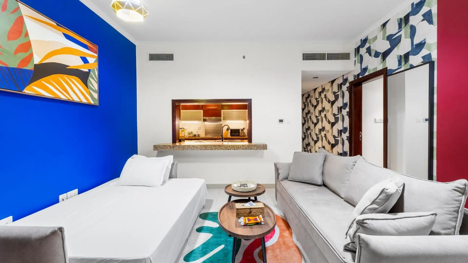 Stylish 1 Bedroom - Burj Khalifa View- 5Mn Walk To Dubai Mall-Apartment In Burj Views Tower 0*,